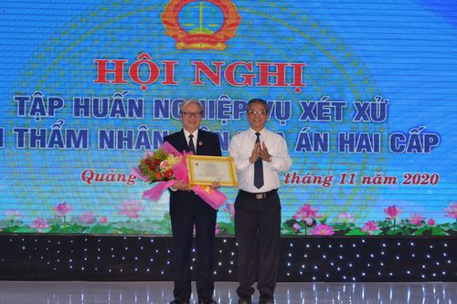 Tập huấn nghiệp vụ xét xử cho Hội thẩm nhân dân hai cấp