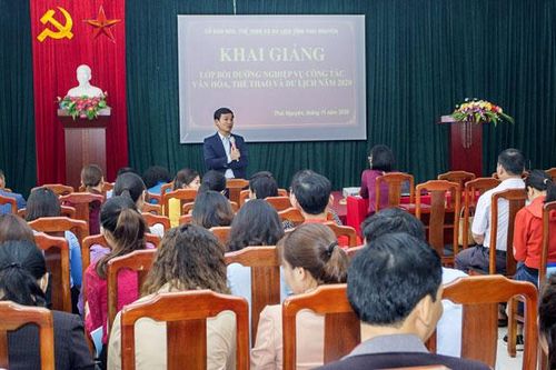 Bồi dưỡng nghiệp vụ văn hóa, thể thao và du lịch
