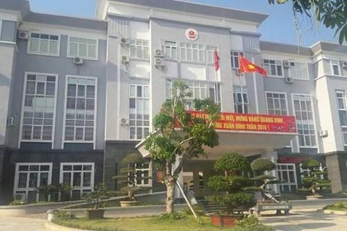 Nâng cao chất lượng dịch vụ hành chính công tại Ủy ban nhân dân huyện Phù Yên, tỉnh Sơn La
