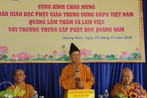Học nội trú để Tăng Ni chuyên tâm hơn