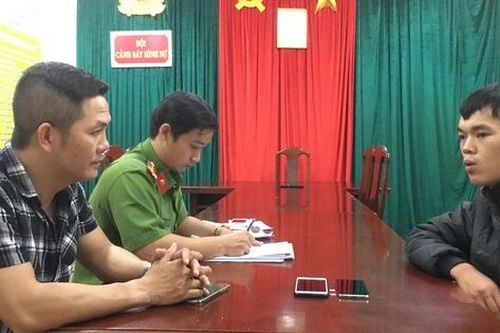 Huế: Bắt đối tượng 'dạo' xe trên phố, cướp giật túi xách của người đi đường
