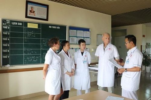 Bệnh viện Việt Nam - Thụy Điển Uông Bí: Nâng tầm chất lượng khám, điều trị bệnh ung bướu