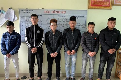 Bắt giữ nhóm thanh niên dùng dao để 'giải quyết' mâu thuẫn