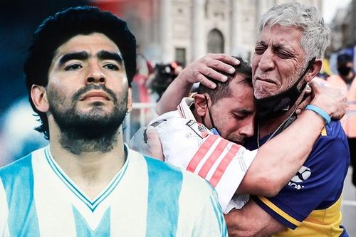 CĐV Argentina gạt bỏ sự thù địch để tri ân Maradona