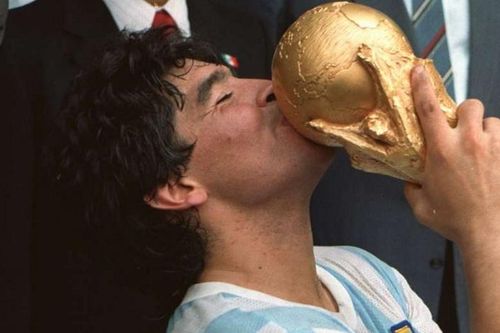 'Pele giỏi nhưng không bằng Maradona'