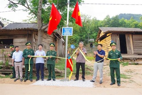 Lung linh Ánh sáng vùng biên
