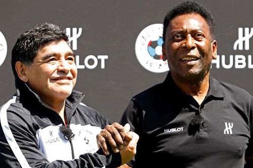 Pele hẹn chơi bóng với Maradona trên thiên đường