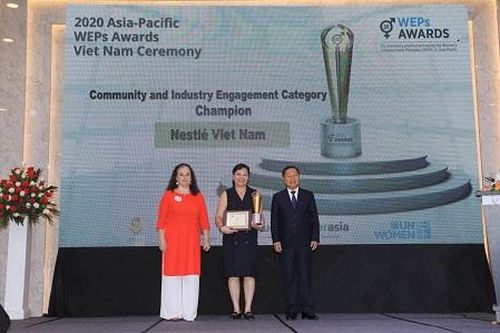 Nestlé Việt Nam nhận 2 giải thưởng về Trao quyền cho phụ nữ
