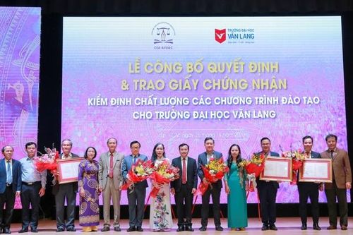 3 chương trình đào tạo Trường ĐH Văn Lang đạt chuẩn kiểm định chất lượng