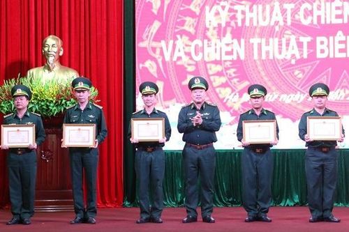 Bế mạc tập huấn kỹ thuật chiến đấu bộ binh và chiến thuật Biên phòng năm 2020