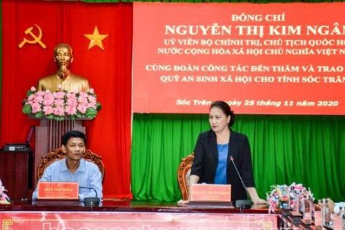 Chủ tịch Quốc hội làm việc tại tỉnh Sóc Trăng