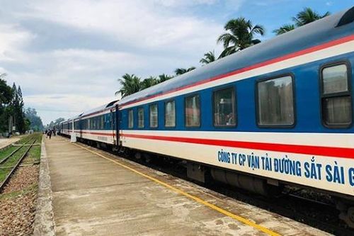 Chạy thêm tàu từ TP HCM đi 4 tỉnh trong dịp Tết Dương lịch