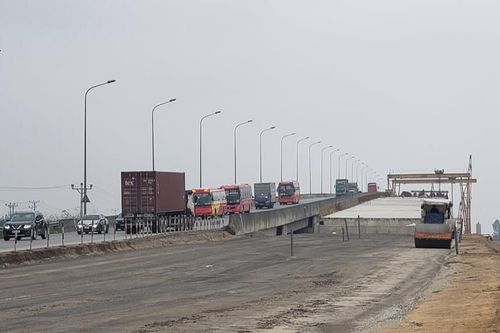 Đề xuất chuyển thêm 2 dự án cao tốc Bắc - Nam sang đầu tư công