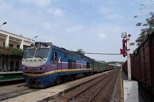 Tăng thêm nhiều đôi tàu khu đoạn phục vụ dịp Tết Dương lịch 2021