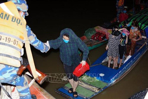 Ngăn chặn buôn lậu, xuất nhập cảnh trái phép qua biên giới