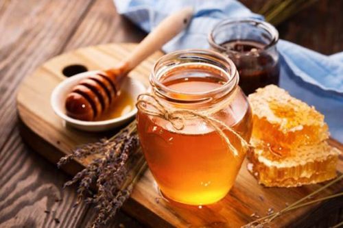 Trẻ bị ho muốn dùng mật ong để chữa bệnh: Chuyên gia cảnh báo những trẻ tuyệt đối không được áp dụng