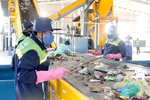 Đưa vào vận hành Nhà máy xử lý rác Vĩnh Tân
