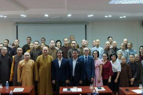 Hà Nội : Khai giảng lớp Bồi dưỡng Dịch thuật nâng cao