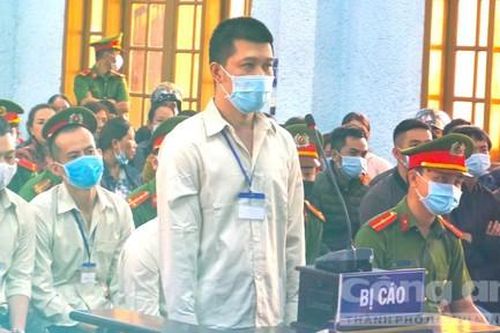 Tuyên án gã giang hồ cộm cán Hùng 'sida' và 104 bị cáo