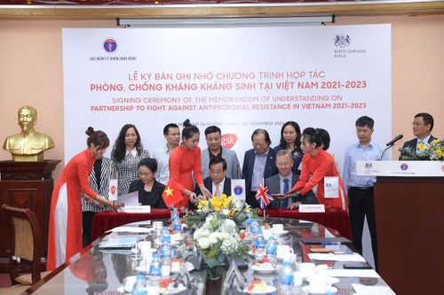 Ký kết chương trình hợp tác phòng, chống kháng kháng sinh tại Việt Nam