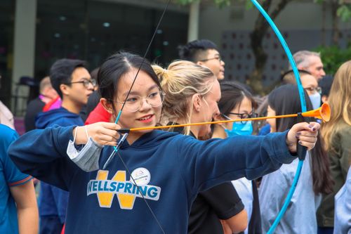 Học sinh bắn cung, xây cầu trong cuộc thi Maths Olympiad