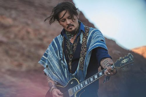 Johnny Depp gây tranh cãi khi là gương mặt đại diện của Dior