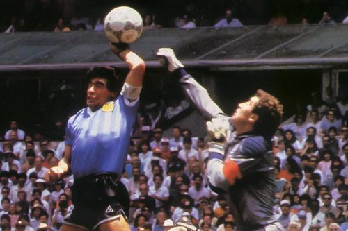 Phản ứng của Shilton khi Maradona qua đời