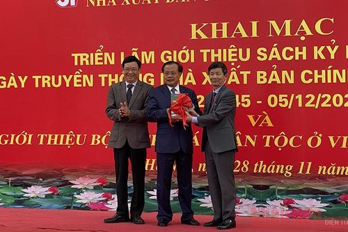 NXB Chính trị quốc gia Sự thật giới thiệu bộ sách 'Các dân tộc ở Việt Nam'