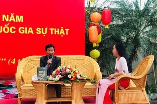 Triển lãm sách và giới thiệu bộ sách 'Các dân tộc ở Việt Nam'