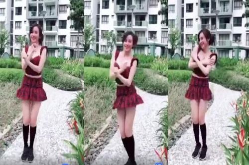 Chán kín đáo, Bà Tưng bất ngờ 'bật' trạng thái nóng bỏng
