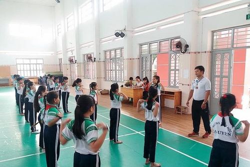 Vai trò truyền lửa của giáo viên thể dục