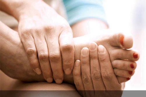 Suy giãn tĩnh mạch chi dưới - nhiều biến chứng khó chữa
