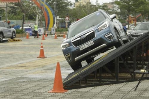 Chứng kiến khả năng chinh phục địa hình vượt trội của Subaru Forester