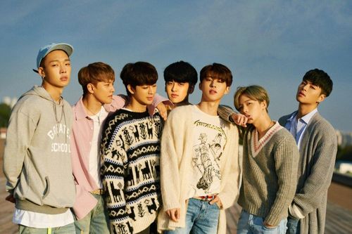 Siêu hit 'Love Scenario' của iKON đạt 450 triệu lượt view