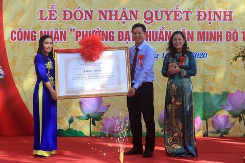 Bình Đức được công nhận 'Phường đạt chuẩn văn minh đô thị'