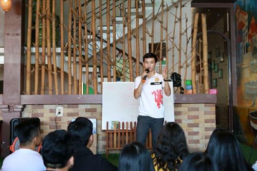 Hướng đến nhu cầu học tiếng Anh của trẻ em nghèo ở Pleiku