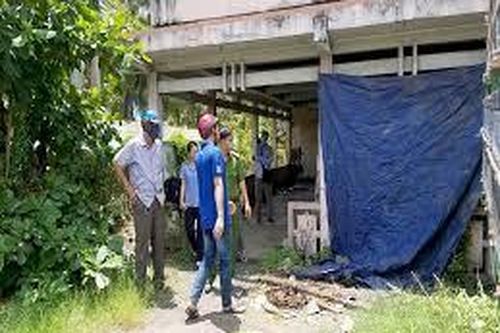 Thầy giáo chết lõa thể trong căn nhà của đồng nghiệp