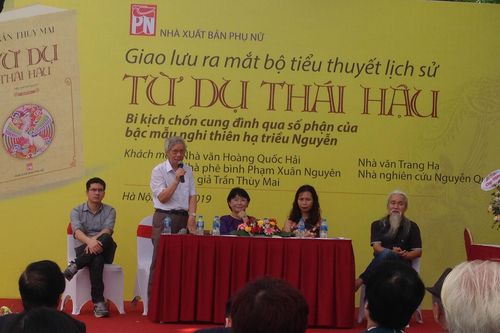 Kỳ vọng văn chương Việt