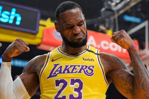 LeBron James nhận hơn 300 triệu USD tiền lương ở NBA