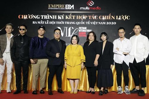 Lễ hội Thời trang quốc tế đầu tiên tại Việt Nam