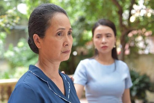 NSND Lan Hương 'Lửa ấm': 'Đừng vì sạn nhỏ mà bỏ bộ phim hay'