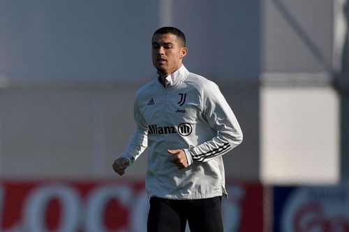 HLV Pirlo lý giải nguyên nhân Ronaldo vắng mặt trong trận hòa của Juventus