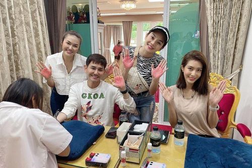 Khám phá trào lưu xăm chỉ tay tìm may mắn ở Thái Lan