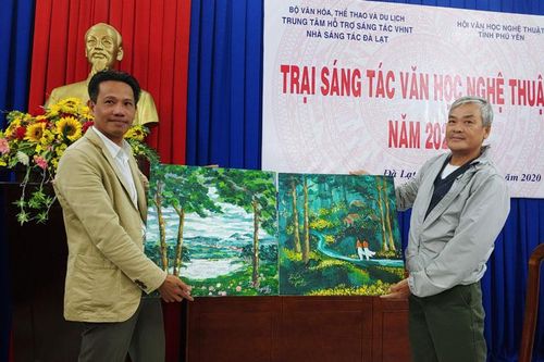 Bế mạc trại sáng tác văn học nghệ thuật Phú Yên tại Đà Lạt