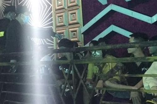 64 người dương tính ma túy bên trong quán bar New Club
