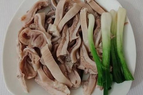 Luộc theo công thức này, dạ dày heo giòn trắng, thơm ngon, không bị hôi dai
