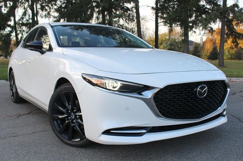 Mazda3 Turbo 2021 - cải thiện trải nghiệm lái, thiết kế không đổi