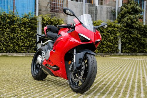 Chi tiết Ducati Panigale V2 giá 615 triệu đồng tại Việt Nam