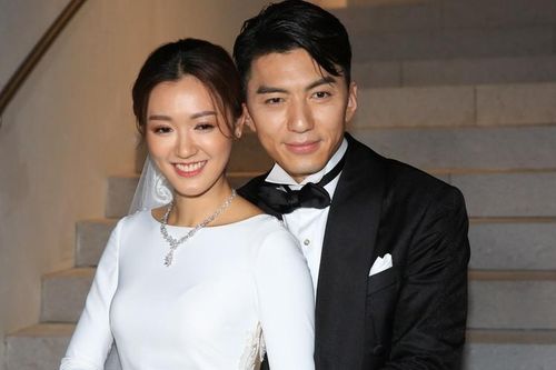 Tài tử Viên Vỹ Hào bị mỉa mai sau lễ cưới