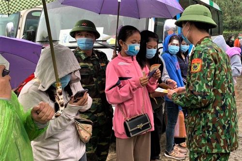 Cách ly hơn 200 lưu học sinh Lào